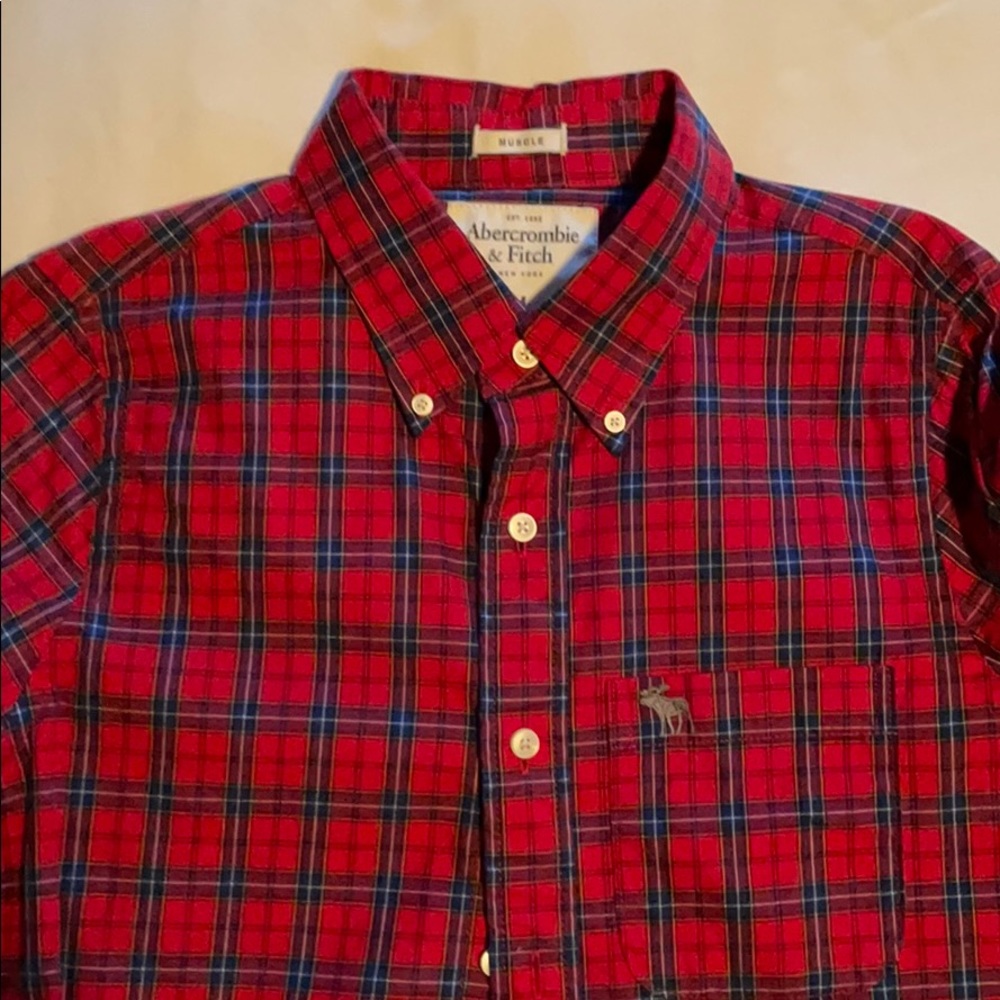 Abercrombie men’s plaid button down.